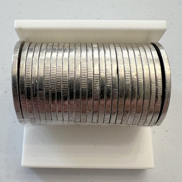 Very Rare 2010 Roll of 14 Serration Canada $2 Toonies! - Picture 2 of 16